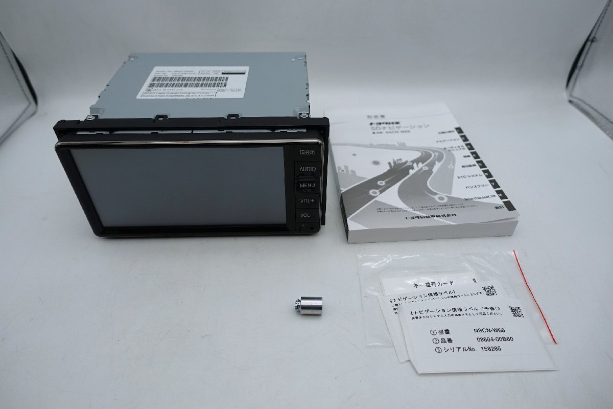 トヨタ純正7インチ NSCN-W68 Panasonic カーナビモニター