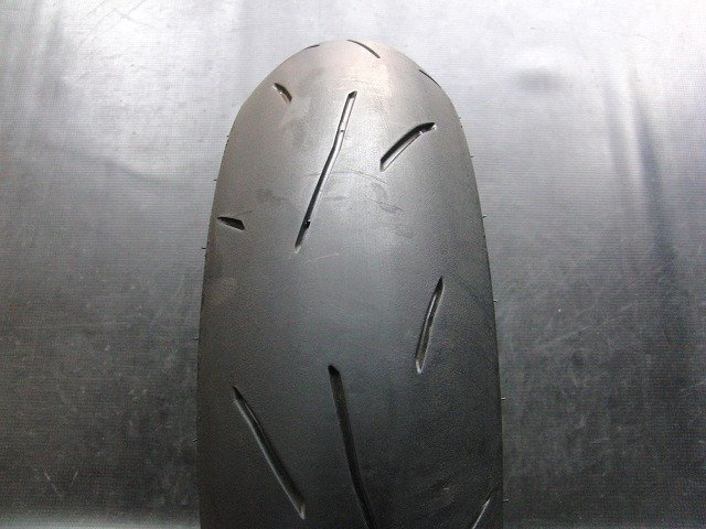 【送料無料★ ※沖縄・離島を除く】単品中古タイヤ!ダンロップ◎α13 Z. 150/70ZR17. せ794:23053