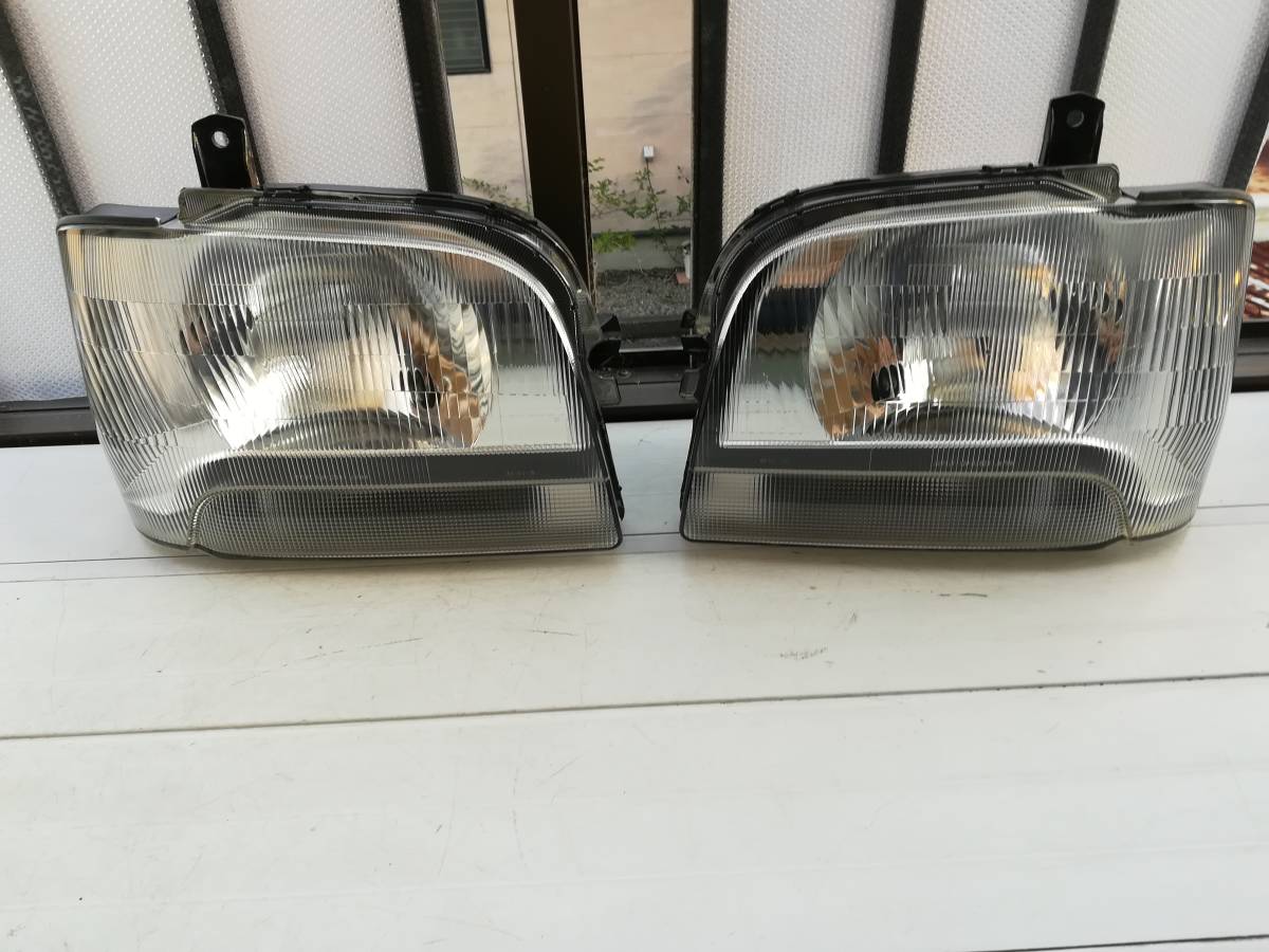 エブリィ DA62V DB52V DA52V ヘッドライト左右 KOITO 100-32624 DA62V