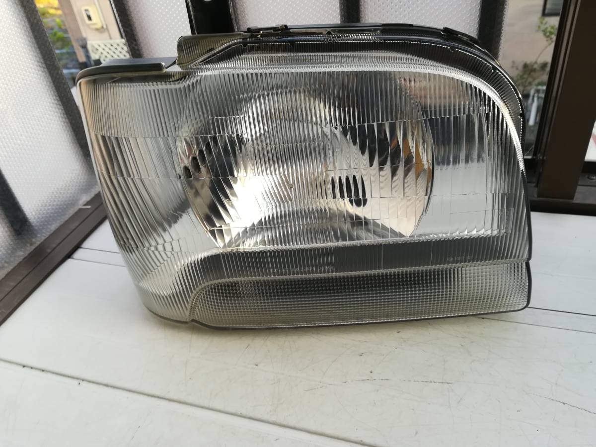 エブリィ DA62V DB52V DA52V ヘッドライト左右 KOITO 100-32624 DA62V