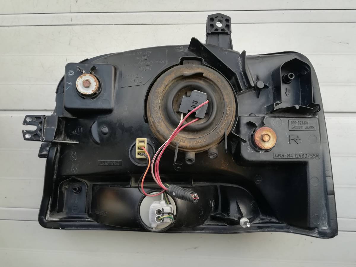 エブリィ DA62V DB52V DA52V ヘッドライト左右 KOITO 100-32624 DA62V