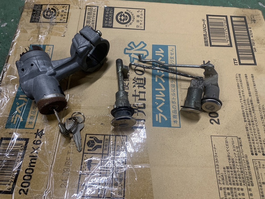 KGC110 GC110 ケンメリ 2ドア用 メイン ドア トランクキー セット ①