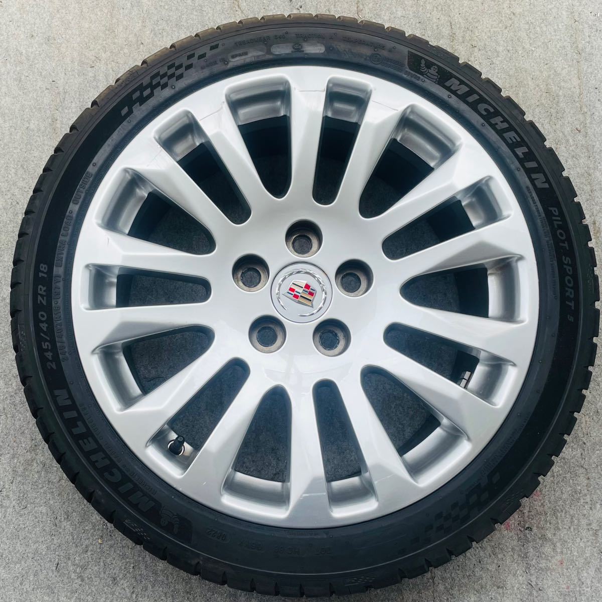 キャデラック CTS 純正アルミホイール 4本 18×8.5J 5穴