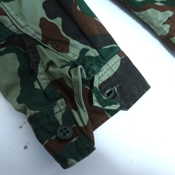 ◇防衛庁 自衛隊 迷彩服上衣 作業服 4号 1990年製 桜Qマーク カモフラ