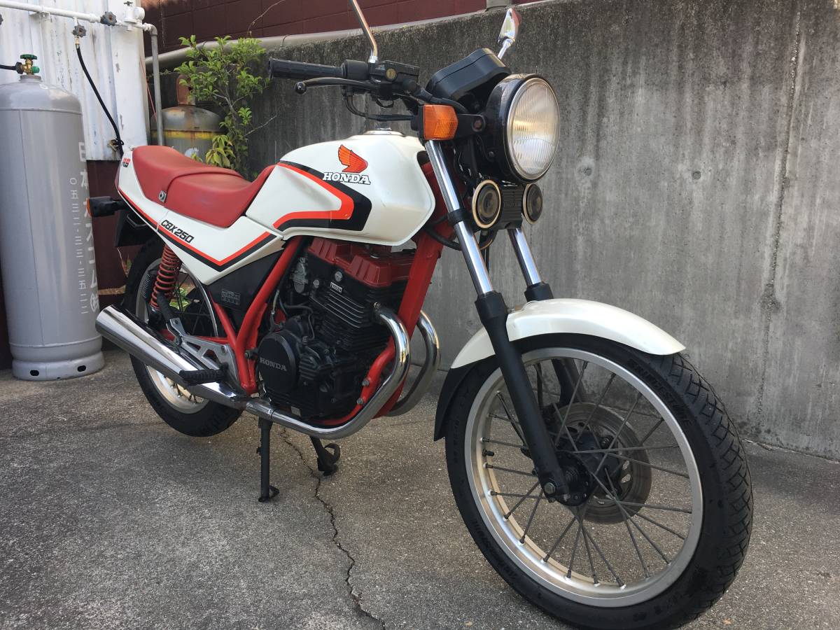 CBX250RS 実働機関好調です♪自賠責令和6年9月まで有り　まあまあ美車です