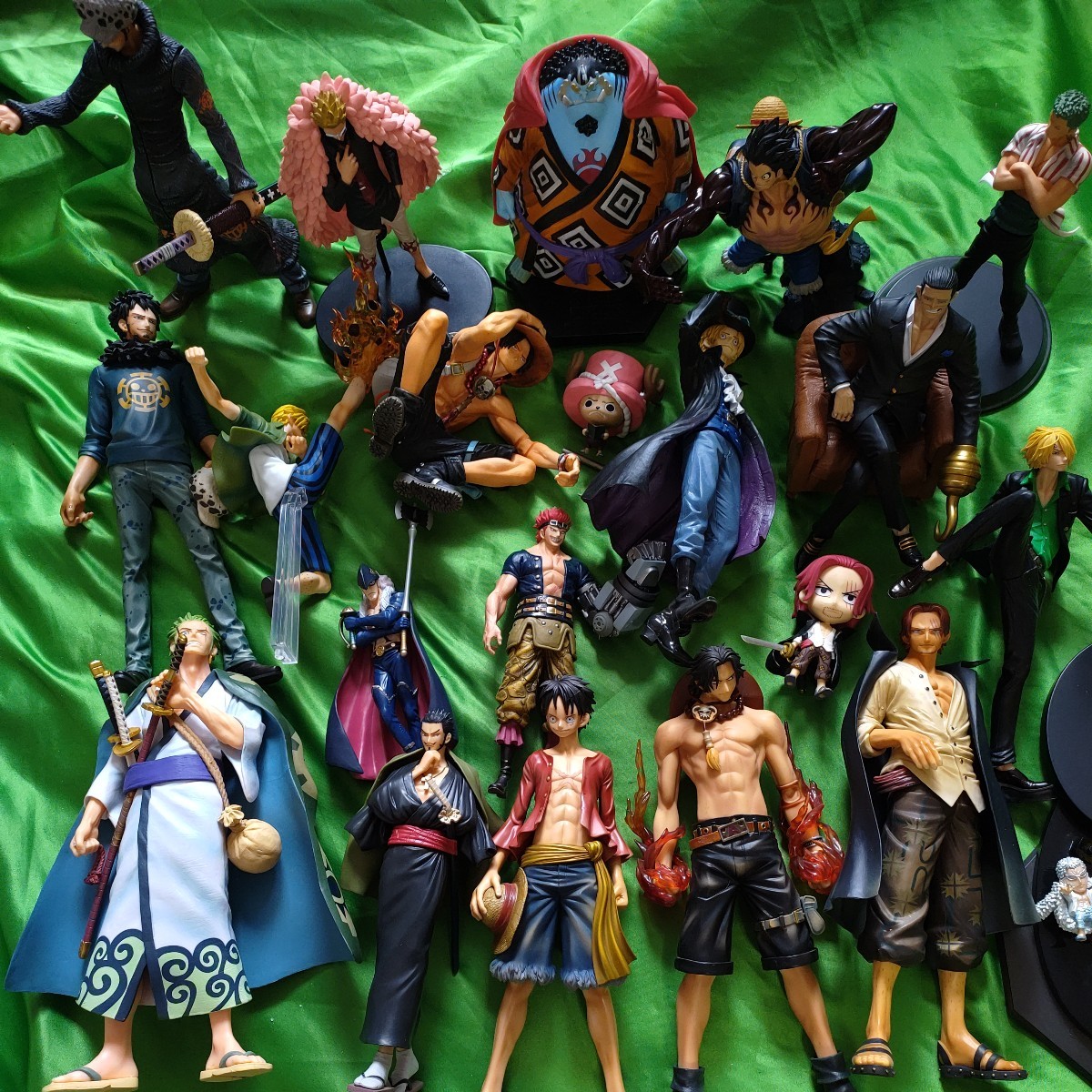 ワンピース フィギュア エース ONE ルフィ ゾロ まとめ売り ワンピース 