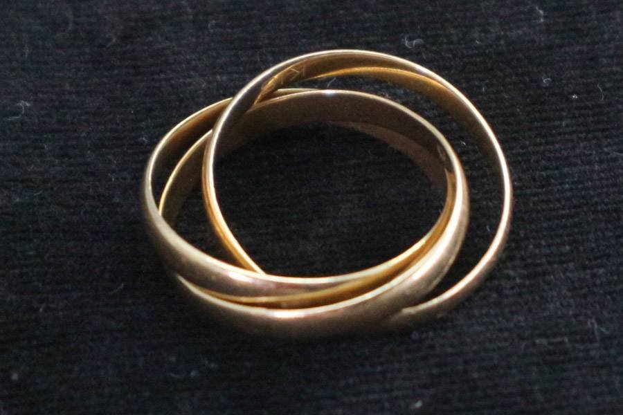 ★K18刻印 約3.25g★3連 リングペンダントトップ★ゴールド18金◆592f03