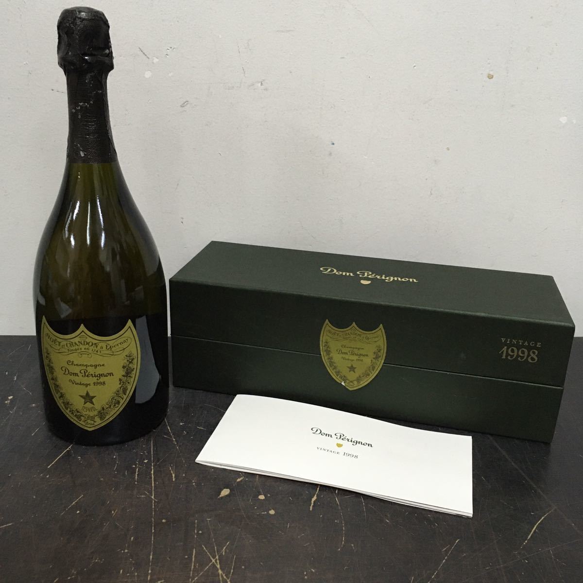 KK82 未開栓 Dom Perignon vintage ドン・ペリニヨン 1998