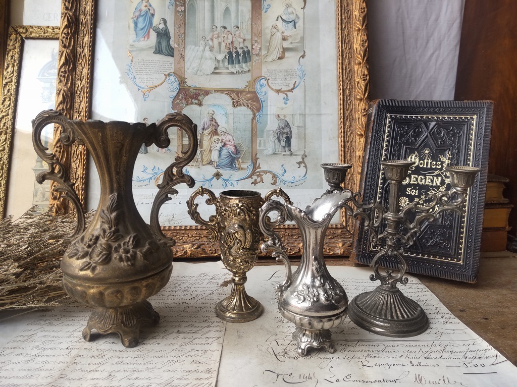 フランス アンティーク 小振り ガラスドーム 木製台座 布花陶器花瓶