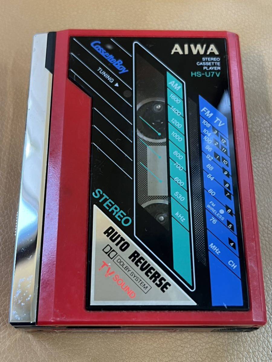 AIWA AIWA HS-U7 カセットボーイ ポータブルカセットプレーヤー レッド