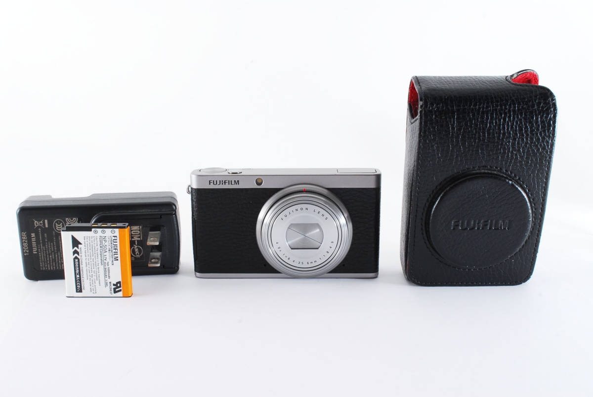 フジフィルム FUJIFILM XF1 ブラック 【動作良好】 コンパクトデジタル 