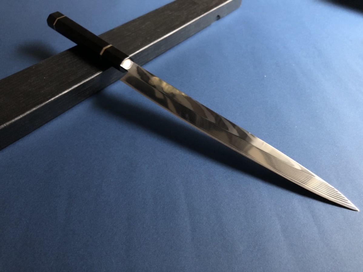 鏡面仕上げ 柳刃9寸270mm黒檀黒水牛柄 V金10号ダマスカス