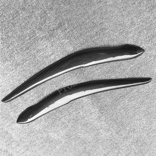 リアルカーボン製　BMW F20 116i 118i M135i 後期　2016-2019年式　車種専用　ヘッドライトアイライン　左右2枚