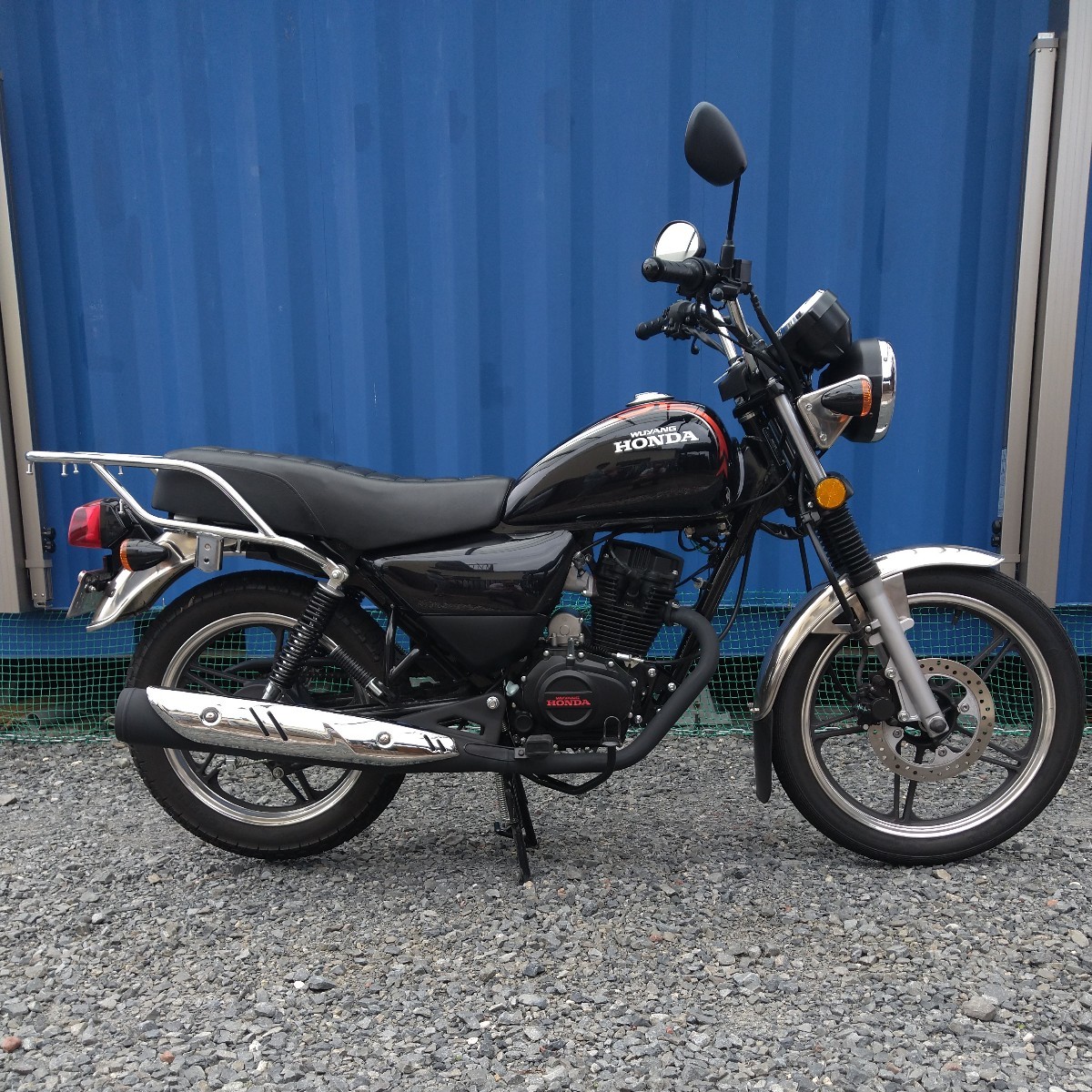 走行2000Km 超低走行車 HONDA LY125 Fi  (輸入車)  ブラック・インジェクション ホンダ HONDA LY125 Fiモデル 低走行ワンオーナー車 (51cc