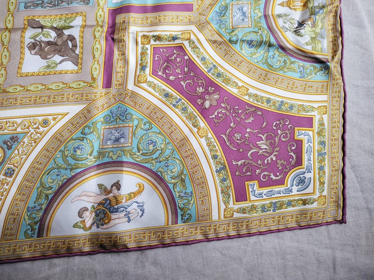 美品⭐️ETRO エトロ スカーフ　神話　ペガサス　シルク100%　サイズ90 新品 ETRO エトロ スカーフ 天使 神話 動物 アニマル 総柄 ペガサス