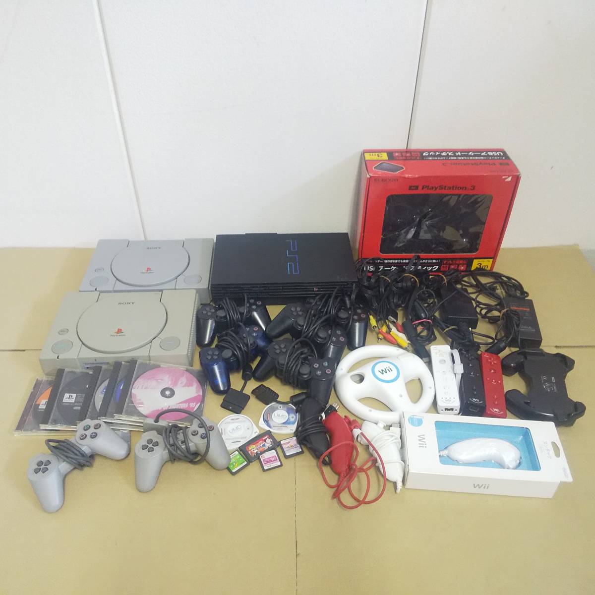 ◇PS/PS2本体 コントローラー Wiiリモコン ヌンチャク PS3 USB 