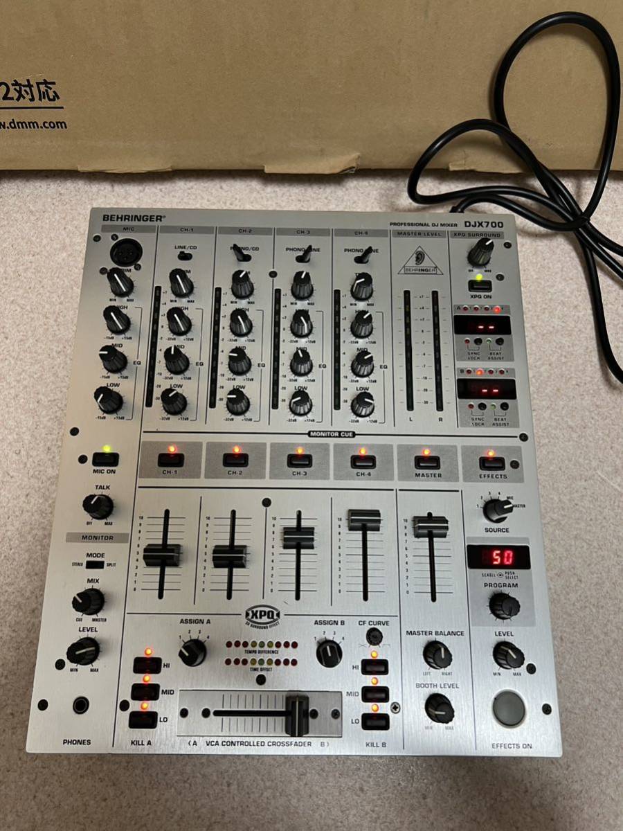 BEHRINGER DJX700 PROFESSIONAL DJ MIXER ベリンガー