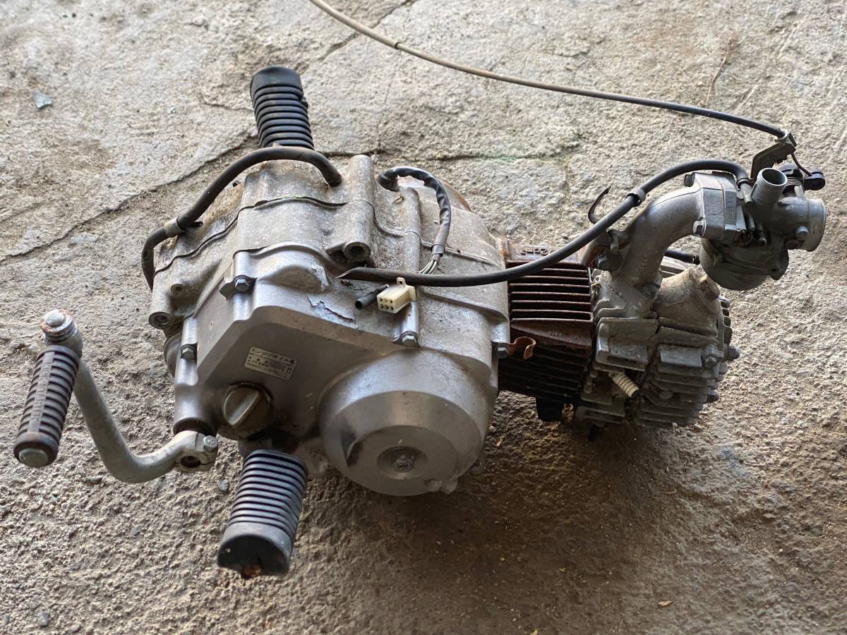 エンジン本体 コック一体キャブ付き 72C 検索＞カブ DAX ダックス