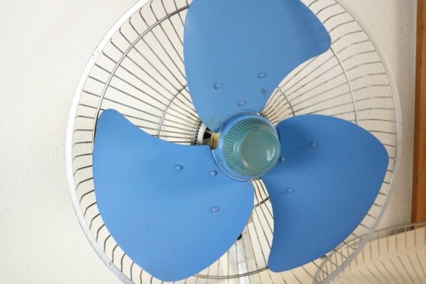 ナショナル National 昭和レトロ 壁掛 扇風機 動作品◇金属羽/3枚羽根