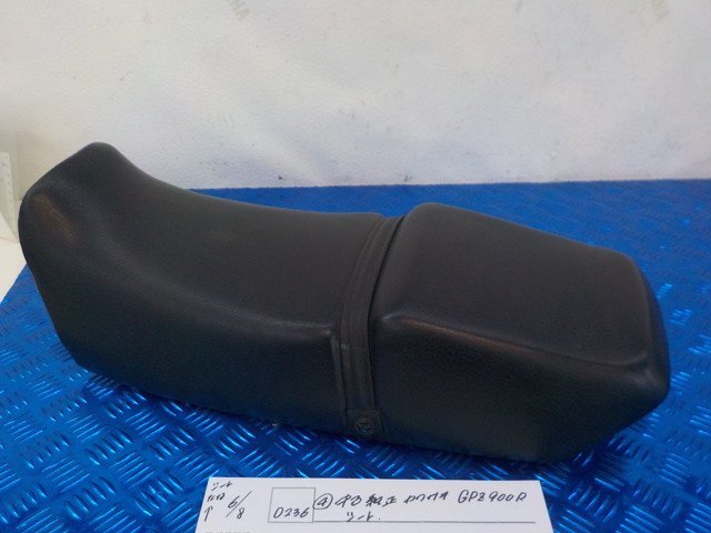 D236○〇☆（4）中古純正 カワサキ GPZ900R シート 5-6/8（あ