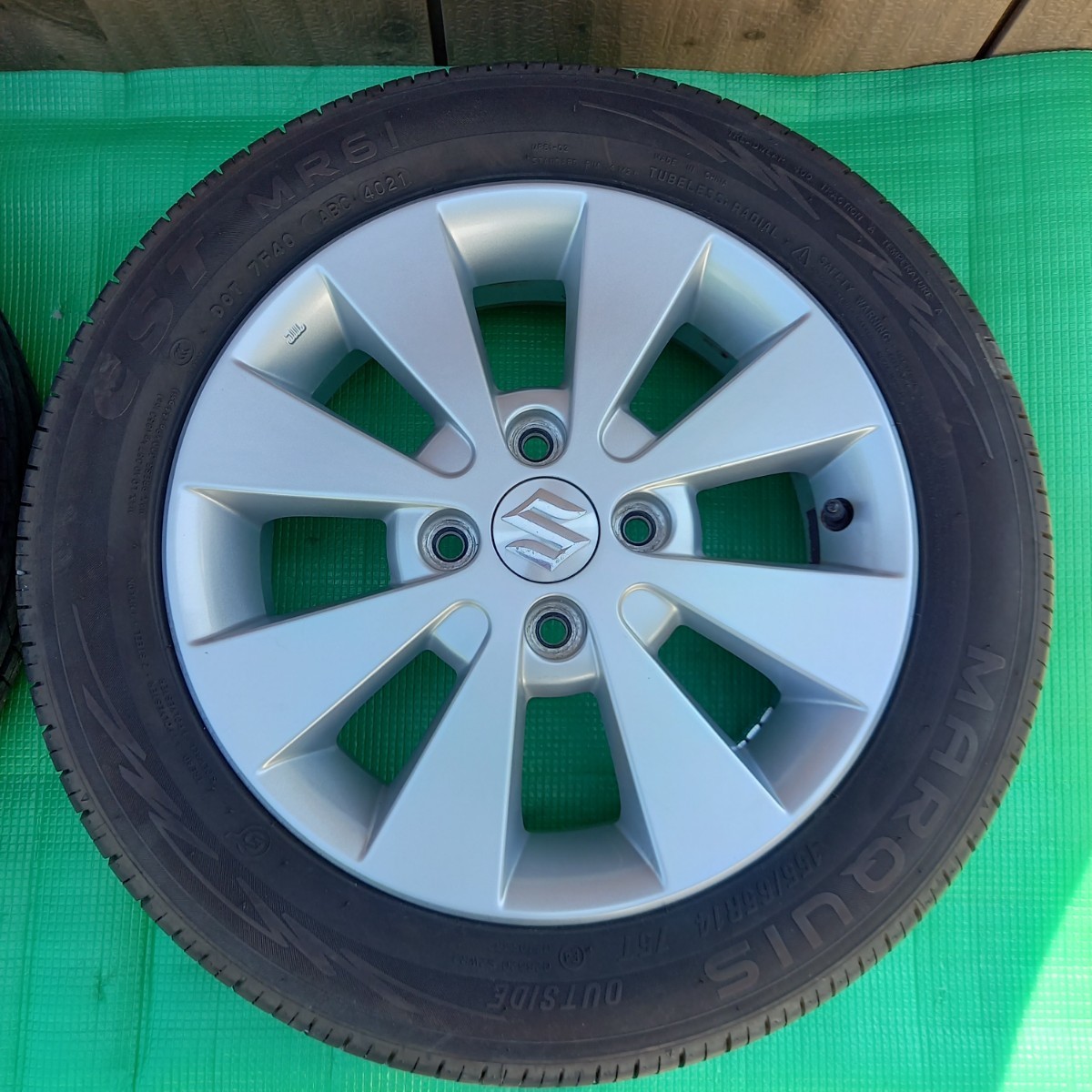 スズキ SUZUKI 14インチ アップ ワゴンＲ 0 ②スズキ ワゴンR MH23S 純正 14インチ アルミホイール 4.5J+45 PCD100 4穴 ハブ径54 MARQUIS MR61 155/65R14 2021年製 タイヤ付 2本セット