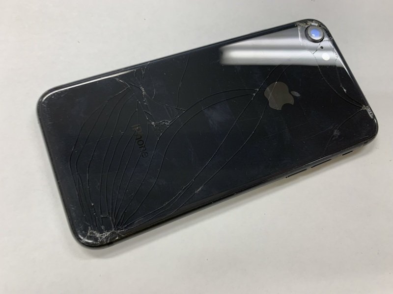 64GB iPhone8 SIMフリー 美品 グレイ ブランド 再DC248 SIMフリー