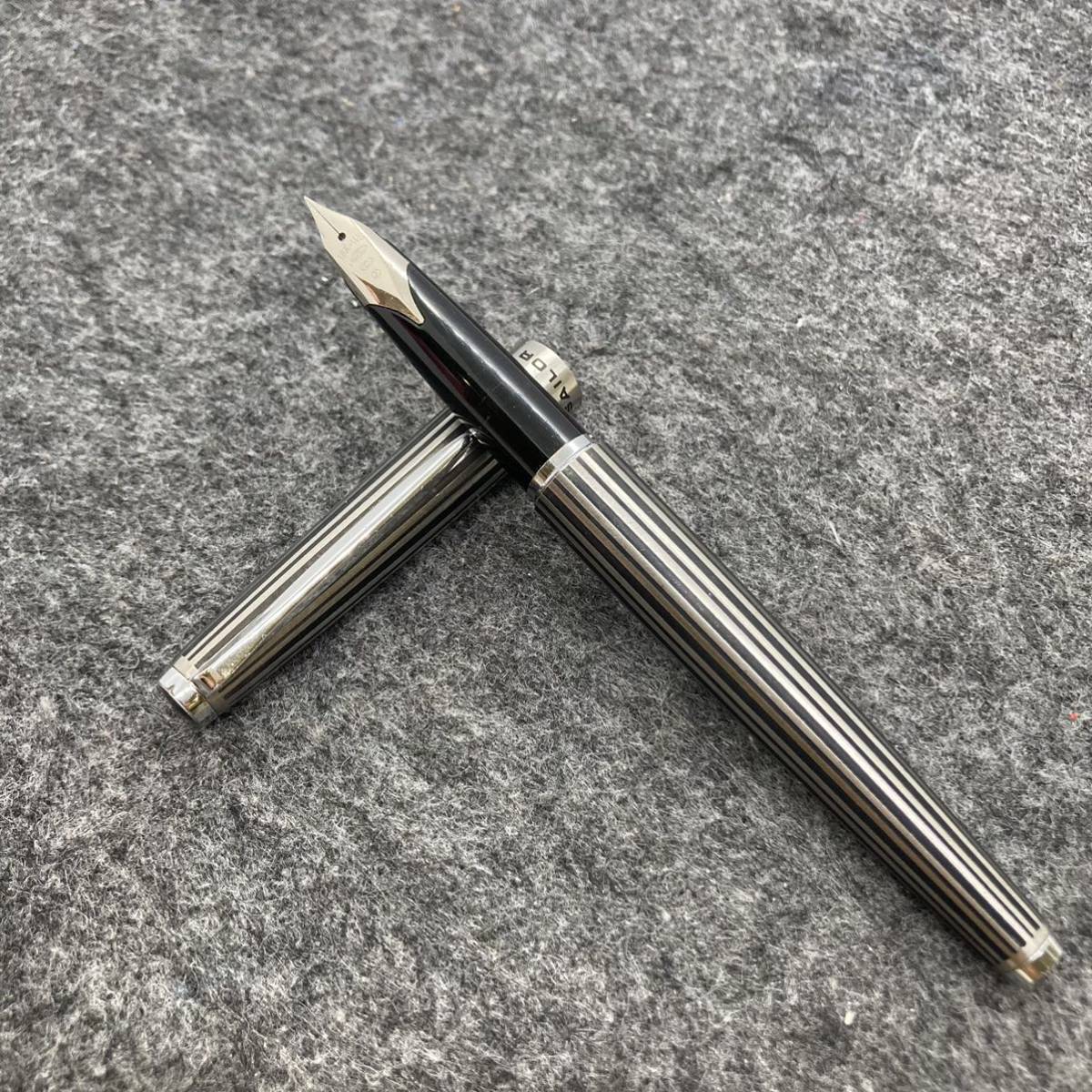 PE2691□Sailor セーラー 万年筆 ペン先 WG 18k ブラックストライプ
