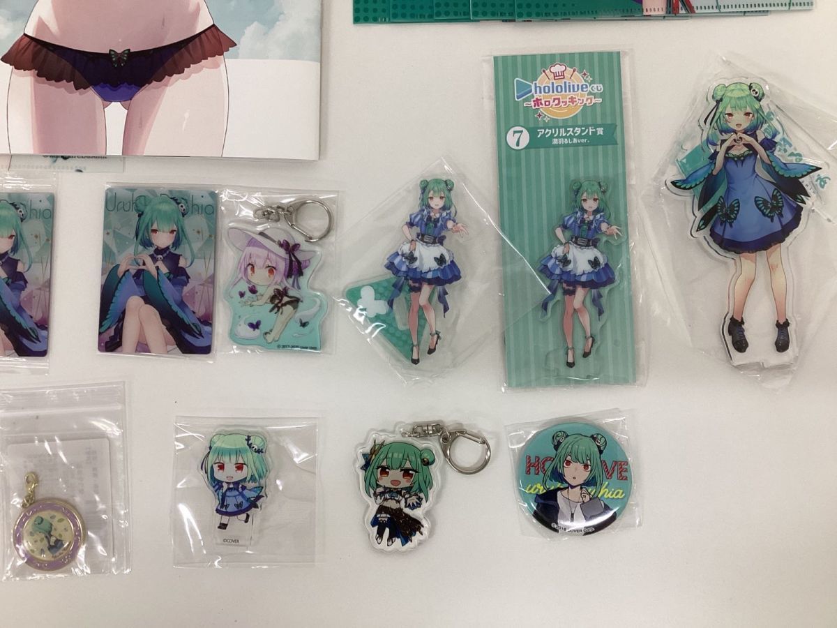 現状】VTuber ホロライブ 潤羽るしあ グッズ まとめ売り キャラ分け 