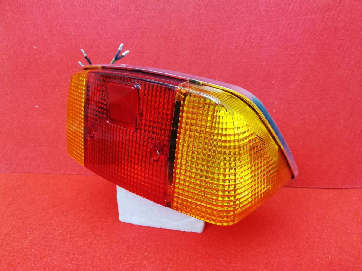 CBX400F テールライト 純正タイプ 銀 / CBX550F NC07 PC04 外装
