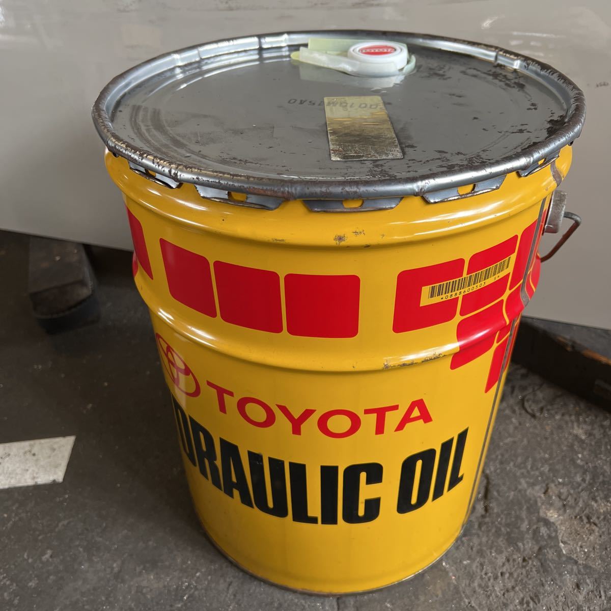 ハイドロリックオイル ISO VG32 20L 油圧オイル 作動油 トヨタ純正の