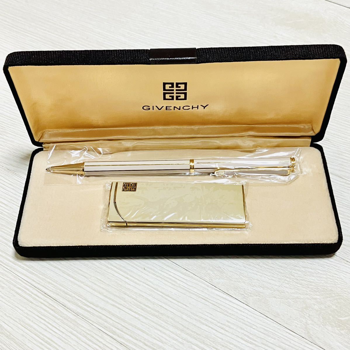 1円〜 未使用 GIVENCHY ジバンシー ガスライター＆ボールペン セット 