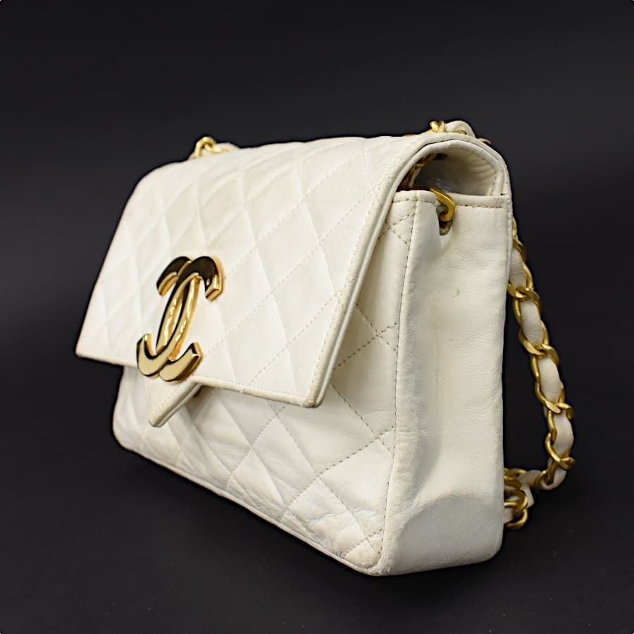 ○正規品保証 CHANEL（シャネル） デカココマーク マトラッセ  