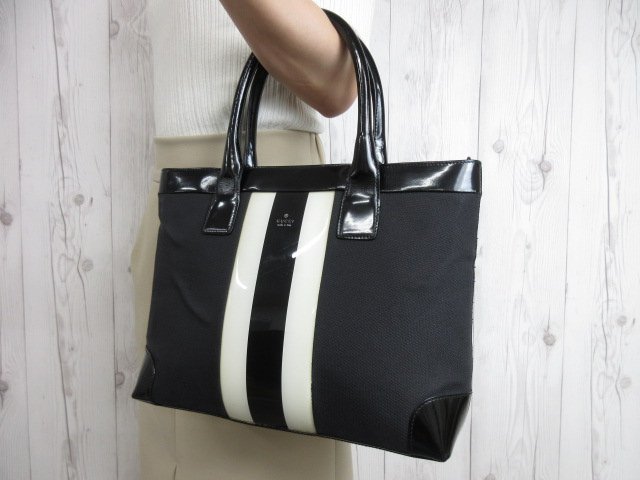 極美品 GUCCI グッチ トートバッグ ハンドバッグ バッグ キャンバス×レザー 黒 A4収納可61348