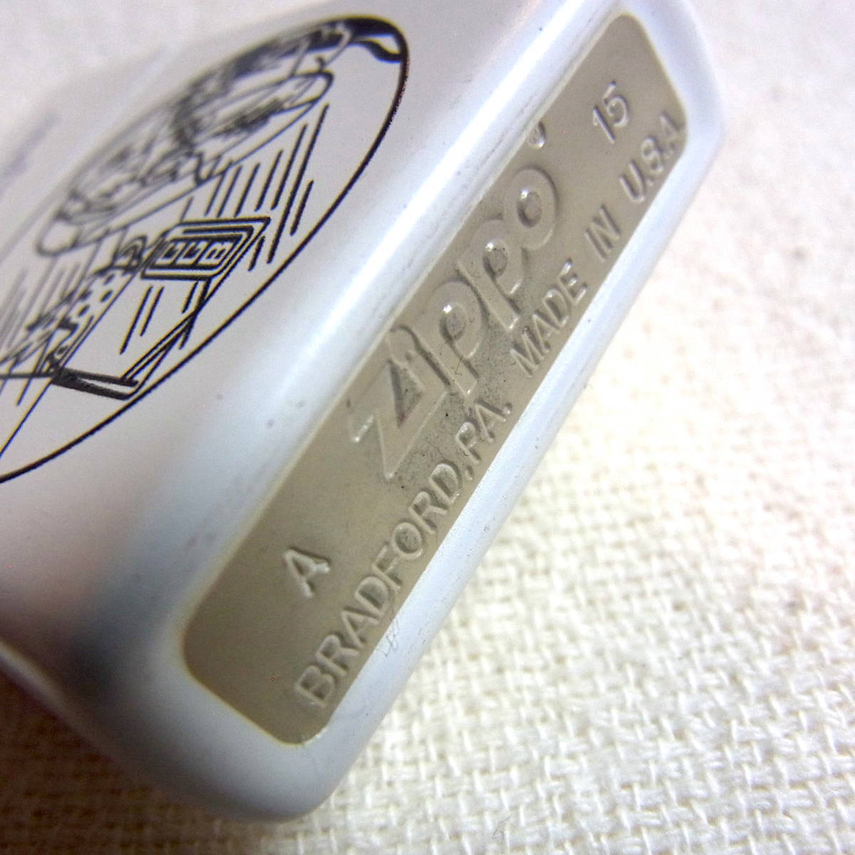 Zippo【TRY THE FAN TEST 1932-2012】ホワイト／USA／ジッポー／オイル 