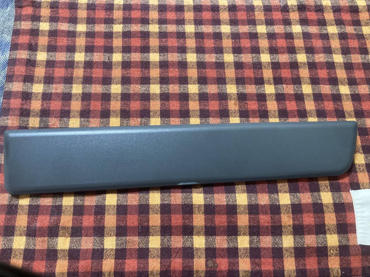 アクア　NHP10 運転席前　ダッシュボード　小物入れカバー　CAR MATE カーメイト