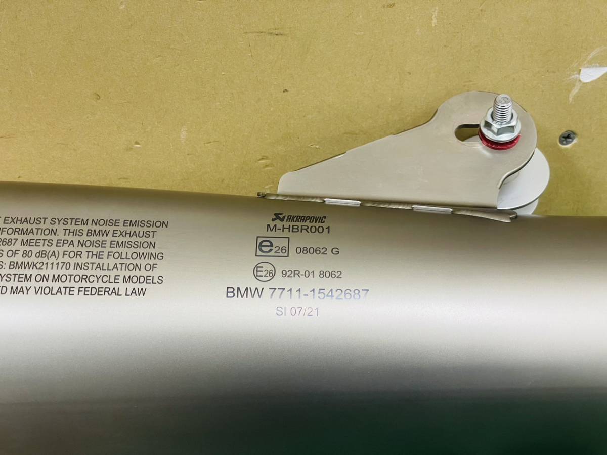 E50 極上 BMW RnineT R ナインティ 純正オプション アクラポビッチ 