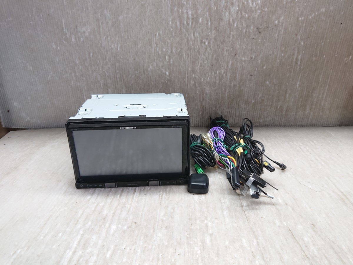 カロッツェリア メモリーナビ 楽ナビ AVIC-RZ700 carrozzeria 