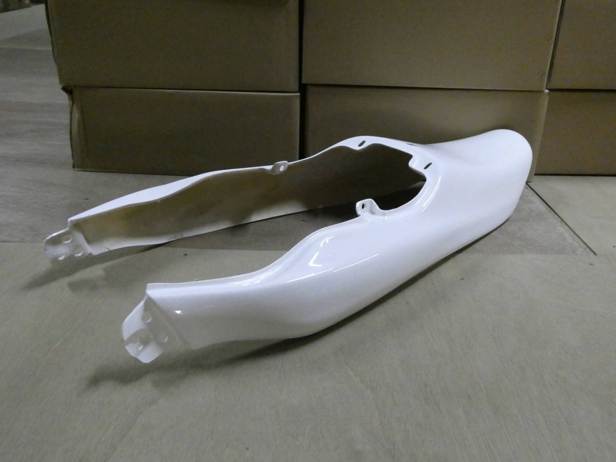 マツ バリオス テールカウル FRP製 白 / BALIUS ZR250A Z2 外装