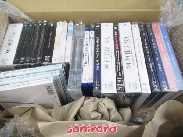 V6 DVD セット売り V6 箱入り CD DVD Blu-ray セット 25点 [良品] V6｜ライブ映像作品