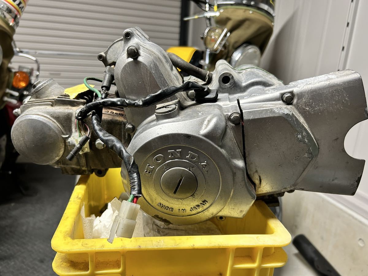 リトルカブ AA01Eエンジン本体 4速リターンスーパーカブ90 HONDA 