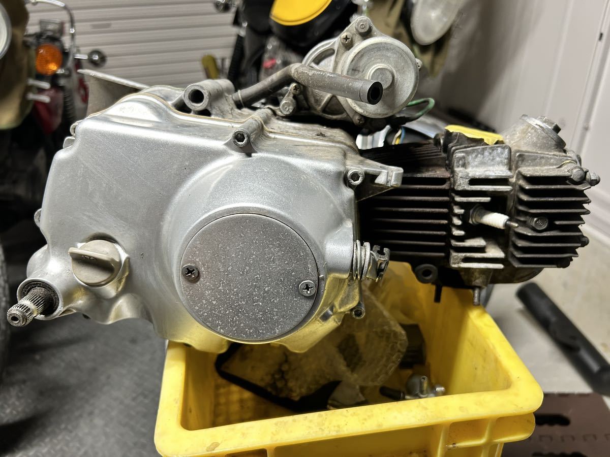 リトルカブ AA01Eエンジン本体 4速リターンスーパーカブ90 HONDA 