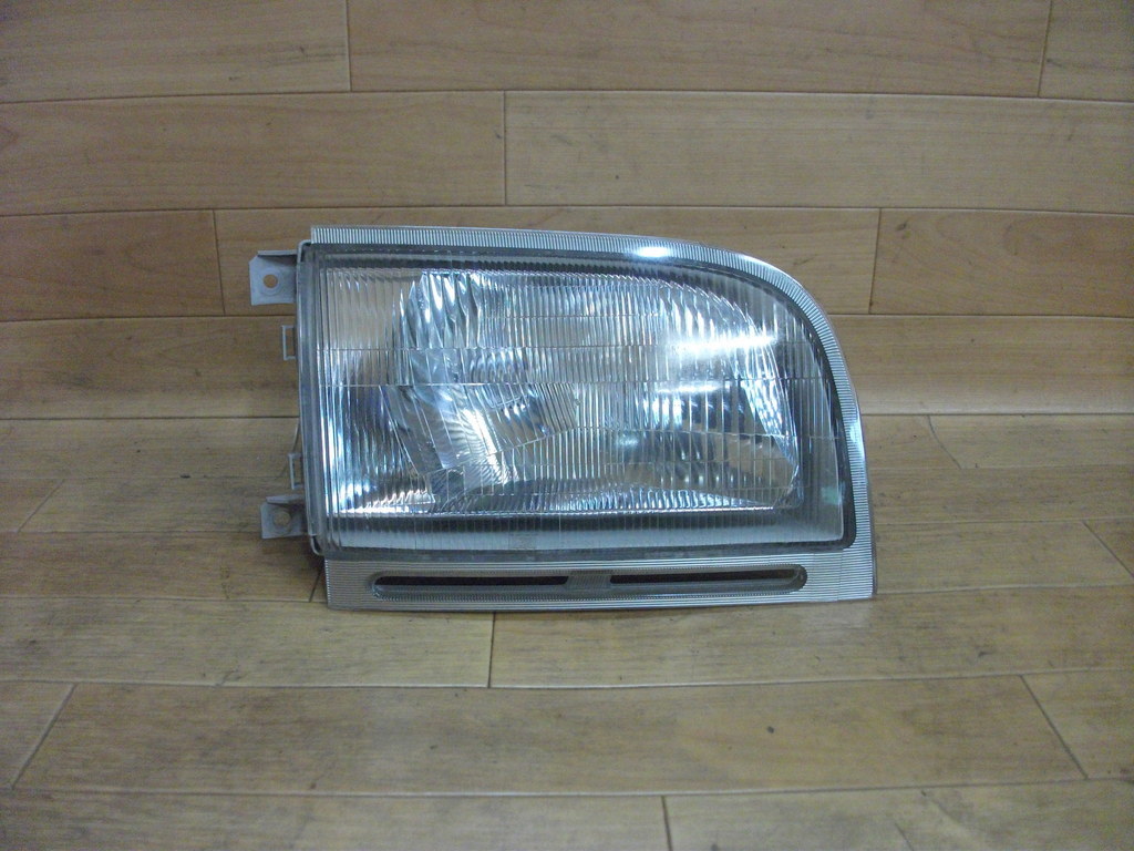 S200P S210P ハイゼット 純正 ヘッドライト ランプ 右 KOITO 100-51624
