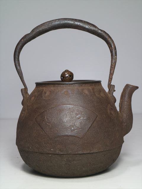 ト滝】秦 蔵六 造 塗金銅 立鼓式 花器 共箱 花入 H18.5cm 華道具 在銘