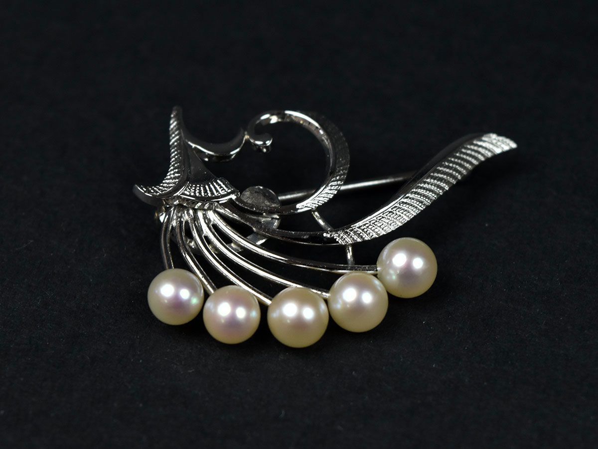 150839♪美品 MIKIMOTO ミキモト ブローチ パール 真珠 SV ホワイト 
