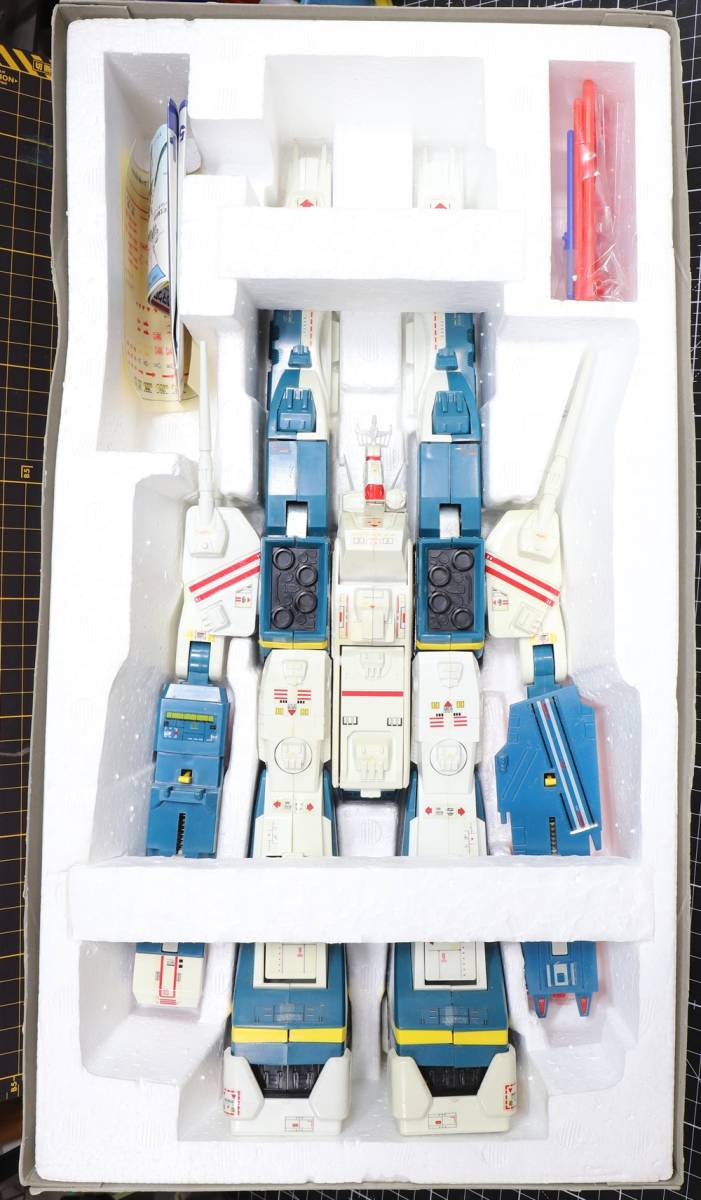 激レア タカトクトイス SDF-1 MACROSS 1/3000 マクロス強攻型(完全変形