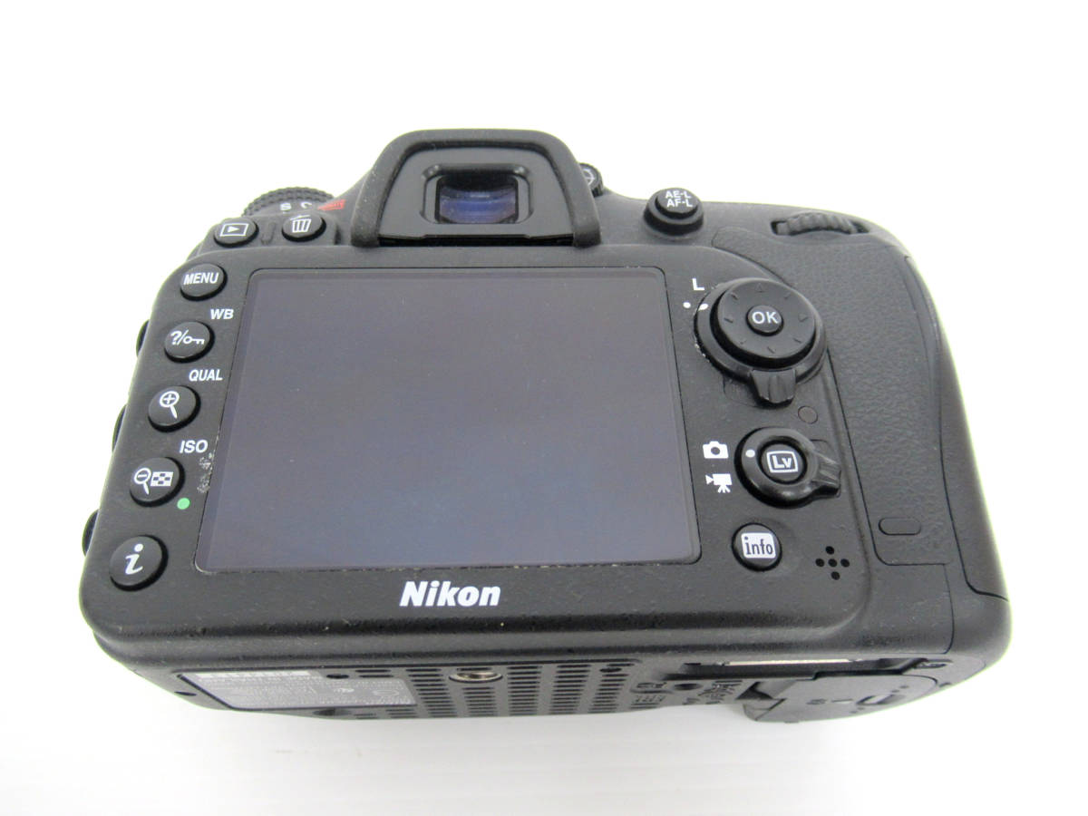 Nikon/ニコン】午③49//D7200/MB-D15/バッテリーパックキット/元箱  