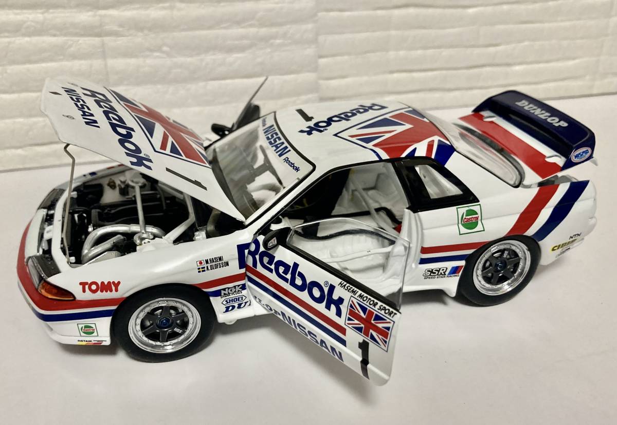 トミーテック エブロ 1/24 リーボックスカイラインR32 ハセミモーター