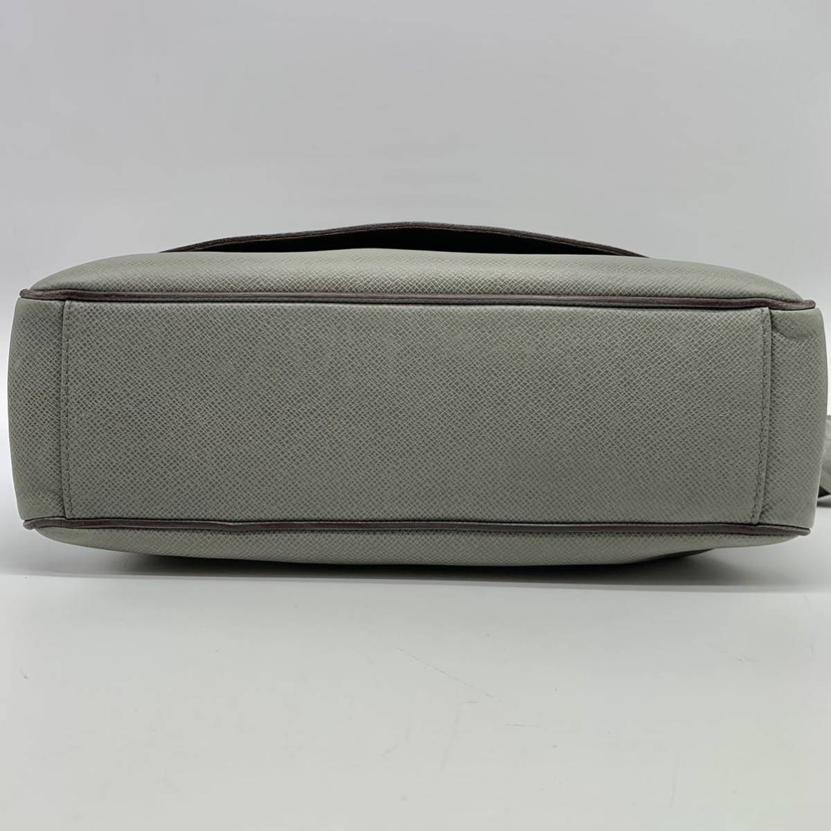 1円○美品○LOUIS VUITTON ルイヴィトン タイガ ロマンMM グラシエ