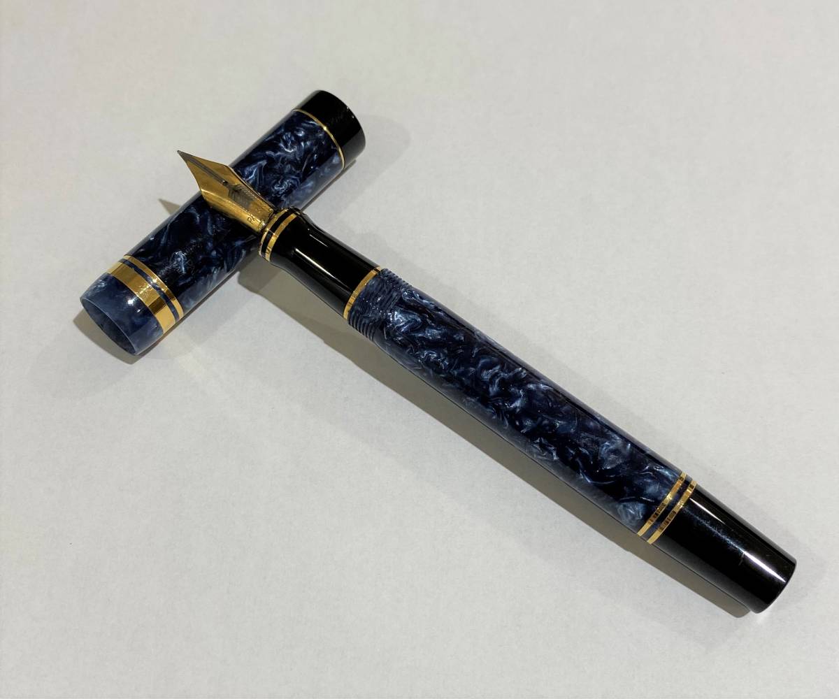 美品】パーカー 万年筆 デュオフォールド ブルーマーブル 18K ペン先M