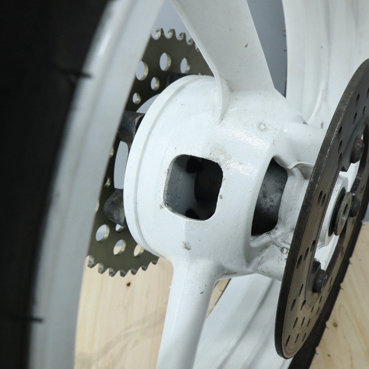 ヤマハ TDR250 2YK 外し ホイール リア スプロケハブ 17-3.50 (TZR250